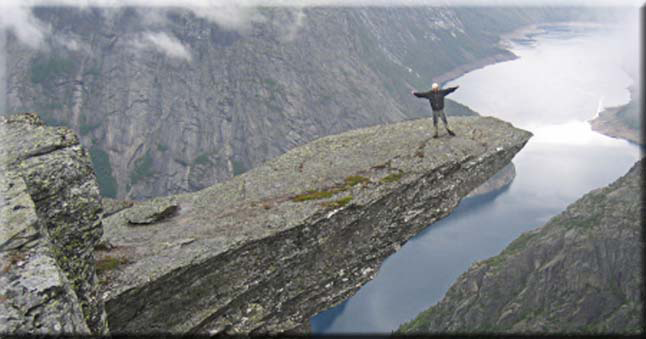 Trolltunga - Paisajes Psicodrama